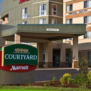 Courtyard by Marriott Houston Kingwood