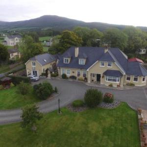 Riverside Lodge