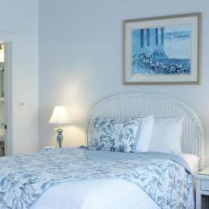 Hotels near Zeiterion Theatre - Red Horse Inn