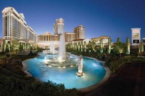 NOBU Las Vegas - A Caesars Rewards Destination hotel near The Venetian Expo