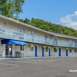 Econo Lodge Lee - Great Barrington