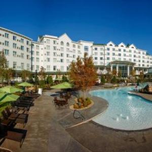 Dollywood's DreamMore Resort and Spa