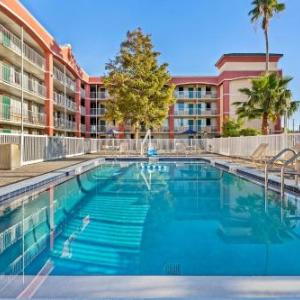 Days Inn by Wyndham Orlando Near Millenia Mall