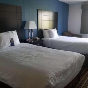 Hotels Near Kc S Cabin Spring Grove Il Concerthotels Com