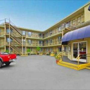 Hotels near African American Art and Culture Complex - Days Inn by Wyndham San Francisco Downtown/Civic Cntr Area