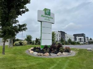 Holiday Inn & Suites Syracuse Airport - Liverpool, an IHG Hotel, Liverpool