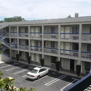 Days Inn by Wyndham Orange Anaheim, Orange