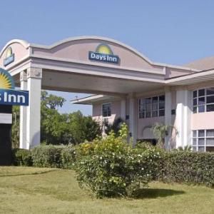 Days Inn by Wyndham Gainesville University