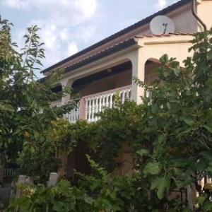 Apartment in Lopar with Two-Bedrooms 1