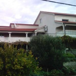 Apartment in Lopar with Two-Bedrooms 2
