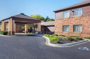 Quality Inn & Suites Holland, Holland