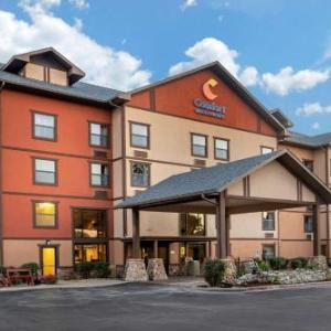 Hotels near The Mansion Theatre - Comfort Inn & Suites Branson Meadows