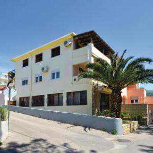 Apartment Podstrana with Sea View IV