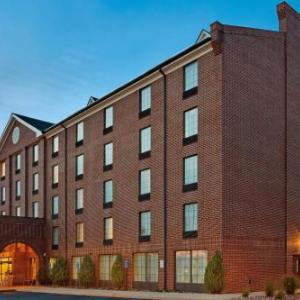 Hotels near Capital City Music Hall Harrisburg - Holiday Inn Express Harrisburg East - Hershey Area By IHG