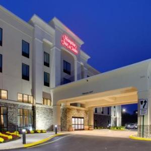 closest hotels to parx casino