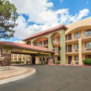 Hotels near Whiskey Dick's El Paso - Quality Inn Airport East