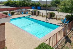 Days Inn by Wyndham Granbury, Granbury