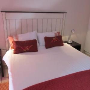 Point Village Accommodation - Santos 11