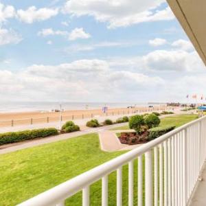 Hotels near Shakas Live - Comfort Inn & Suites Virginia Beach - Oceanfront