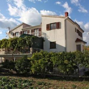Apartments with parking space Kastel Stafilic Kastela - 5219