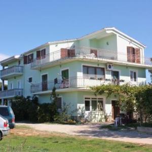 Apartments with parking spaces Bibinje Zadar - 5753