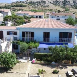 Apartments with parking space Pag - 6325