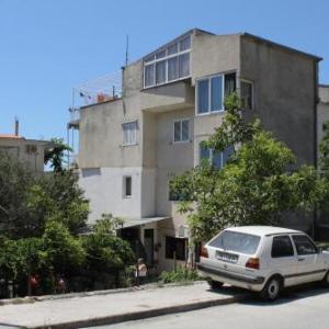 Apartments with WiFi Makarska - 6716