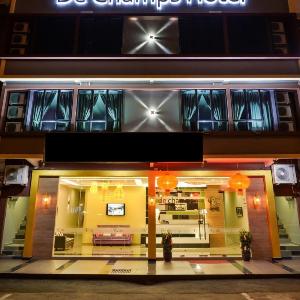 De Champs Hotel