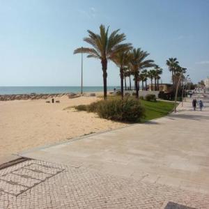 StayHub Quarteira Sea Breeze 2Min Walk to the Beach