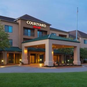 Courtyard by Marriott Akron Fairlawn