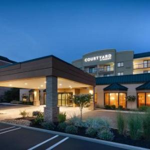 Courtyard by Marriott Cleveland Beachwood