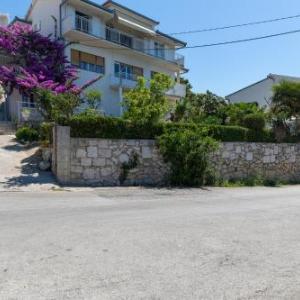Apartments with parking space Sumpetar Omis - 9436