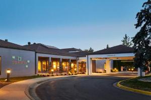 Courtyard by Marriott Detroit Warren, Warren