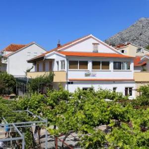 Apartments with parking space Orebic Peljesac - 10102