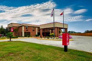 Red Roof Inn & Suites Jacksonville, NC, Jacksonville
