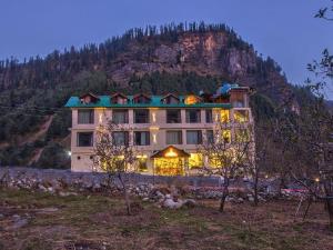 The Katoch Grand Resort, Manali