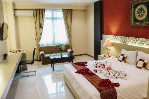The Amrani Syariah Hotel, Solo