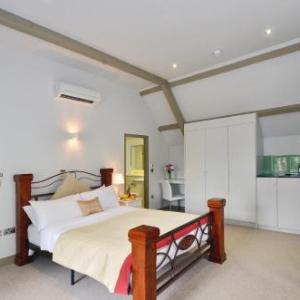 Hotels near The Dome London - SO Arch Aparthotel