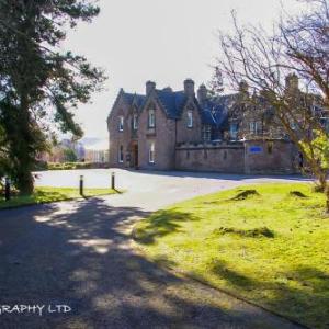 Inverness Lochardil House
