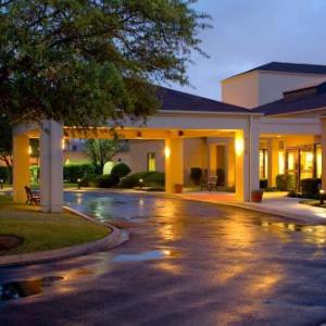 Courtyard by Marriott San Antonio Medical Center