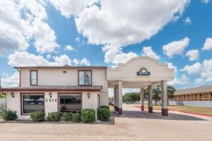 Days Inn by Wyndham Bryan College Station, College Station