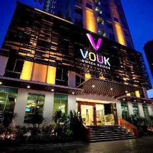 Vouk Hotel Suites By The Blanket