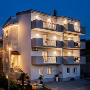Apartments Kolovrat