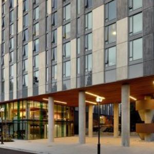 Hotels near Thunderbird Stadium - Ponderosa Studios