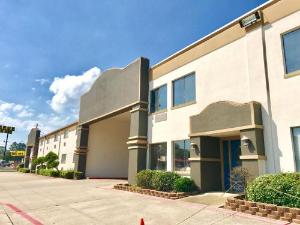 Knights Inn Longview, Longview