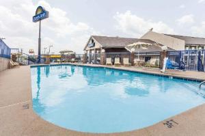 Days Inn By Wyndham Nashville North/Opryland Area hotel near Gaylord Opryland Resort & Convention Center