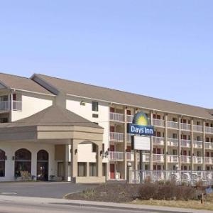 Days Inn by Wyndham Apple Valley Sevierville