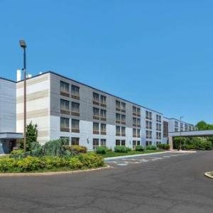 Hotels near Hiway Theatre - Days Inn By Wyndham Horsham Philadelphia