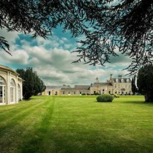 Hotels near The Castle Wellingborough - Barton Hall Hotel