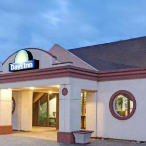 Days Inn by Wyndham Washington